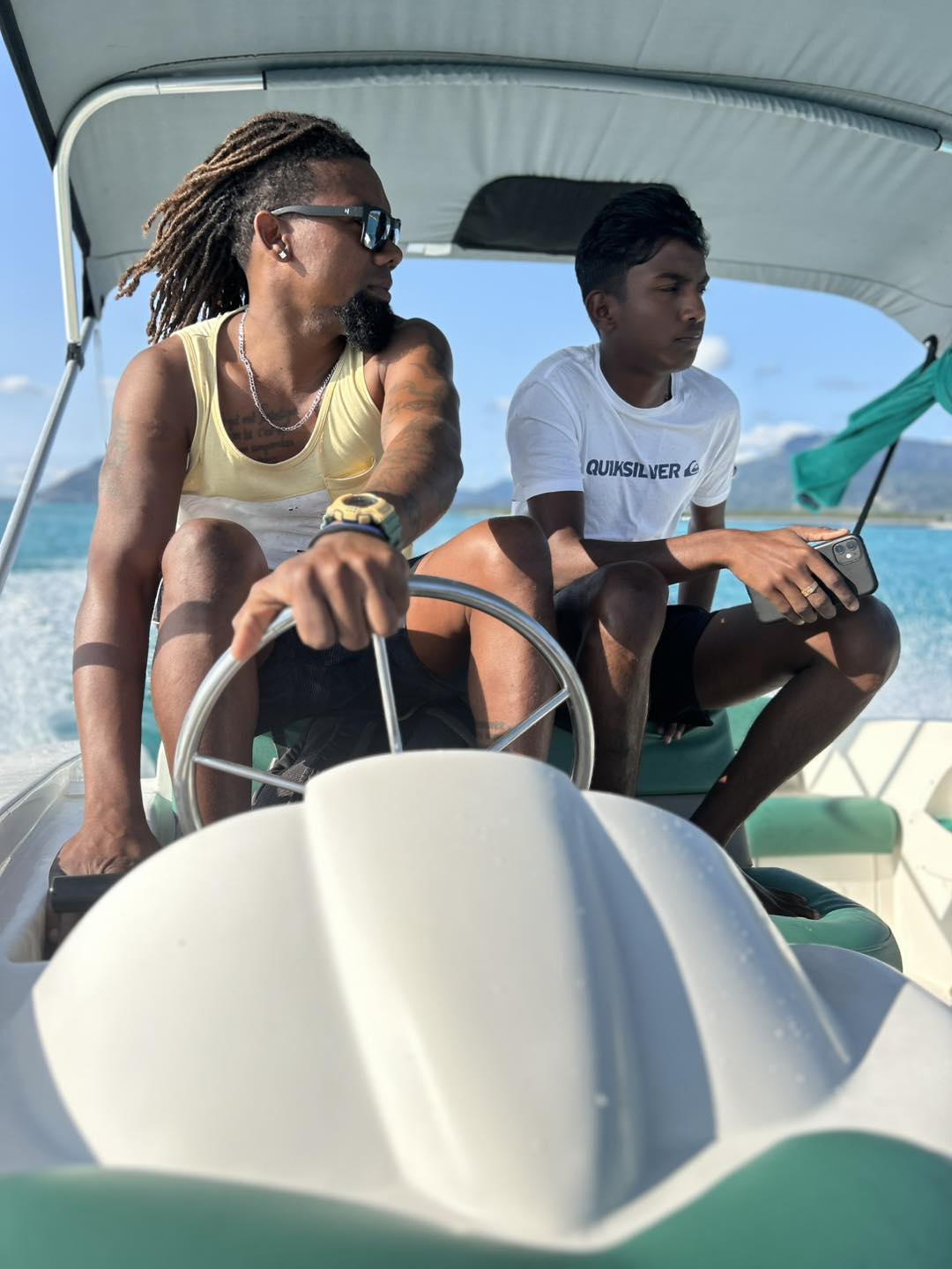 À la rencontre des dauphins, avec séance de snorkeling et déjeuner inclus